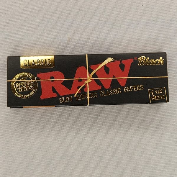 Raw Classic Black Papers 1 1/4 Size